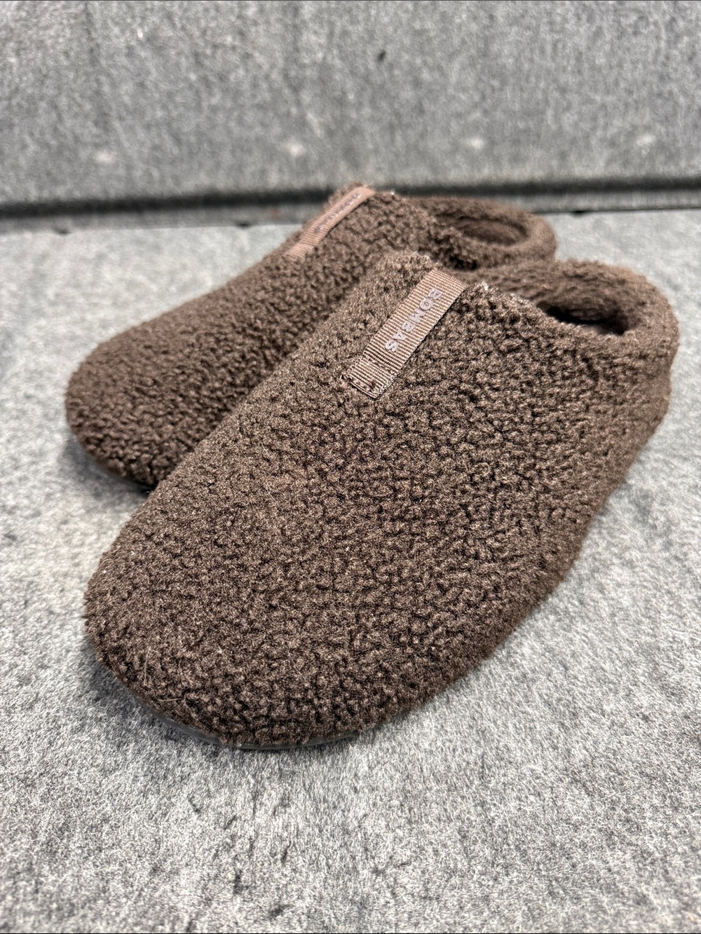Bombas Chocolate Brown Sherpa Pullover